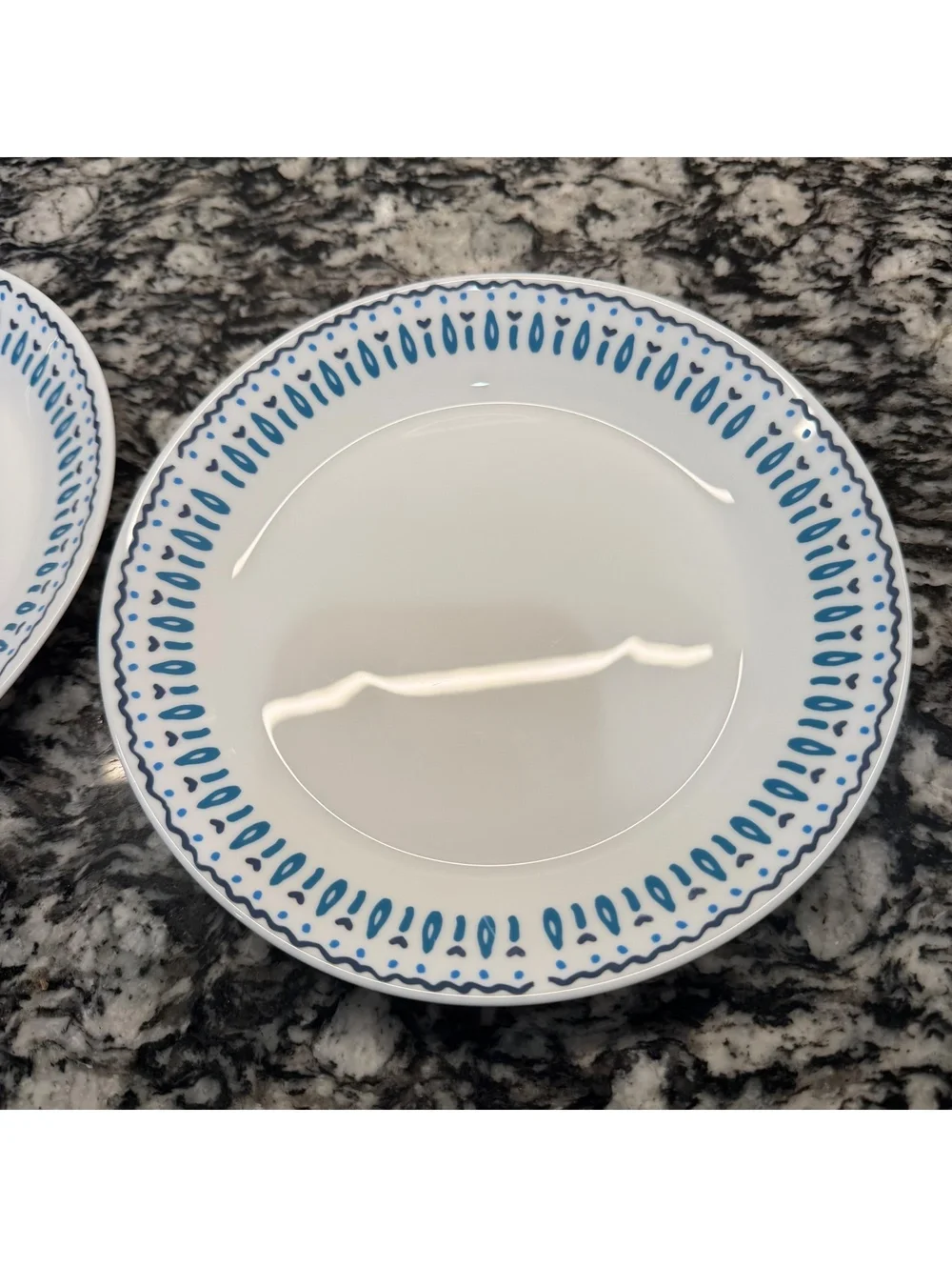 2 Corelle Everyday Expressions Milk Glass Salad Plates 7.5